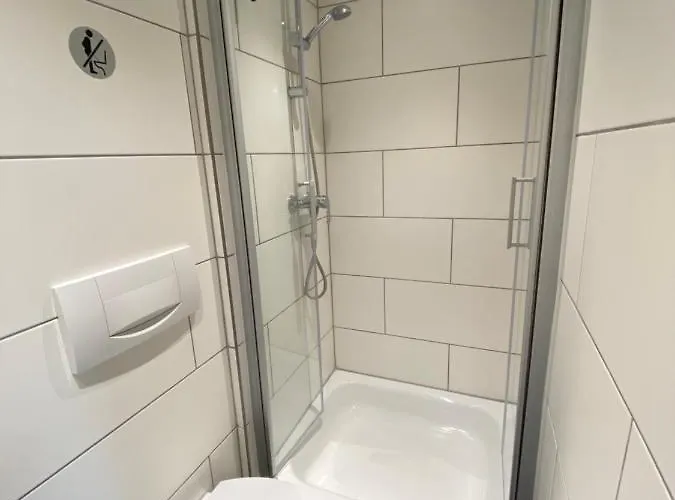 アパート 2 Koblenz - Eigenes Bad,Kueche - Wifi - Parkplatz *