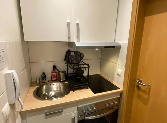 2 Koblenz - Eigenes Bad,Kueche - Wifi - Parkplatz * Κόμπλεντς